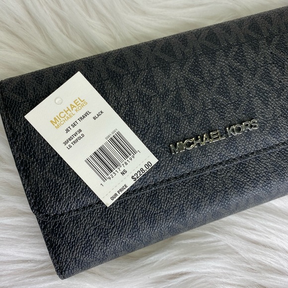 🖤 Michael Kors 🖤 Jet Set Travel Trifold Wallet - Picture 8 of 8